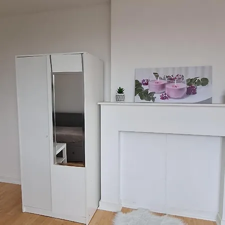 아파트 Bruxelles Airport C Nouvelle Gerance *