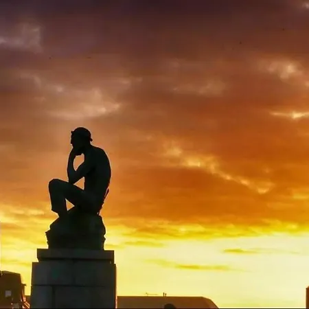 Bruxelles Airport C Nouvelle Gerance * 샤를루아