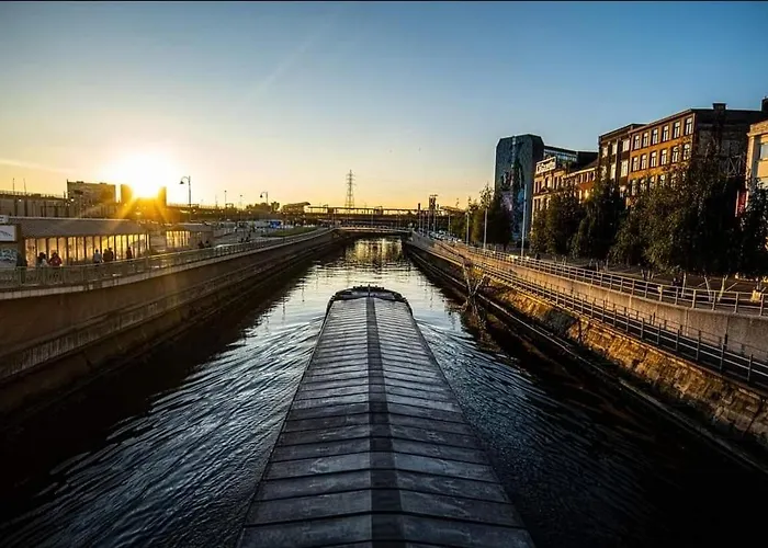 C Bruxelles Airport Cosy 公寓 沙勒罗瓦