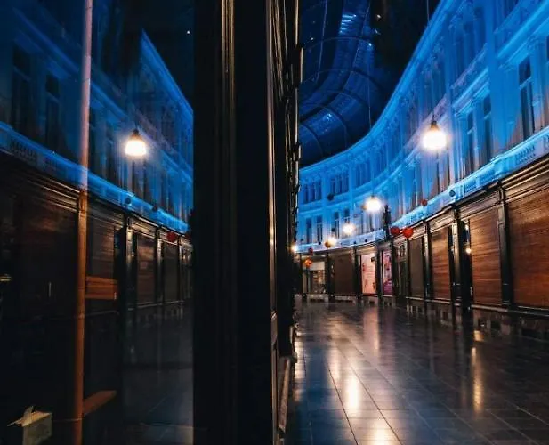 C Bruxelles Airport Cosy