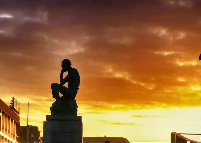 C Bruxelles Airport Cosy * 沙勒罗瓦