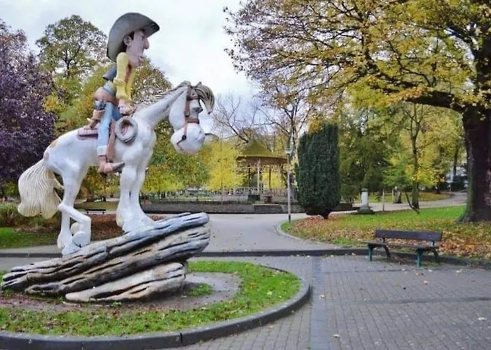 C Bruxelles Airport Cosy